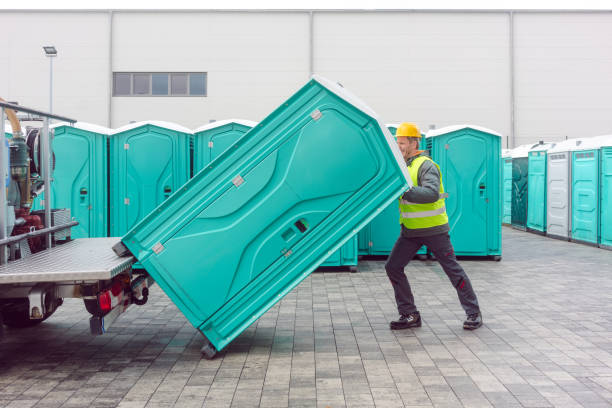 Portable Toilet Options We Offer in Cerro Gordo, IL